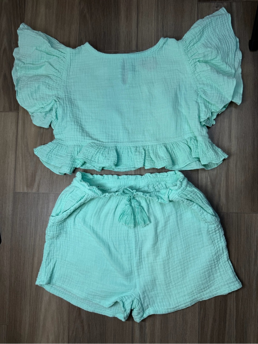 BearPaw Mint Green Girls' Ruffle Sleeve Top & Shorts Set